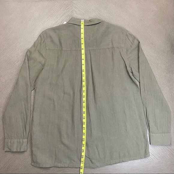 H&M Women’s Light Olive Green Collared Button Down Long Sleeve Shirt Size XS NWT - Picture 6 of 12